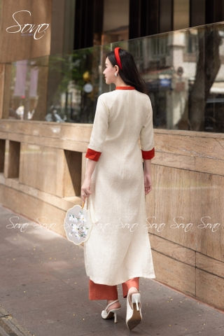 SONO - Áo dài kem phối cam đất thêu hoa nhí toàn thân