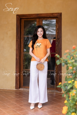 SONO - Áo linen thêu cành hoa đơn và bướm