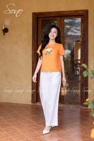 SONO - Áo linen thêu cành hoa đơn và bướm