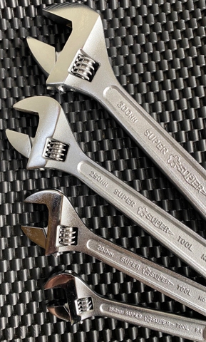 Mỏ lết MAN300 Super Nhật Bản