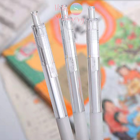 Bút bi đen vỏ trắng trong suốt - Đầu bi 0.5mm