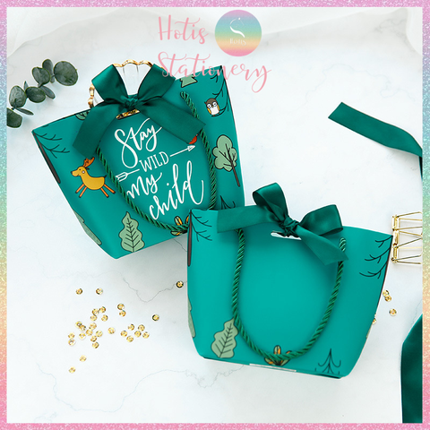 [HOTIS] Túi giấy đựng quà tặng nhiều hình xinh xắn có quai xách và tặng kèm ruy băng thắc nơ