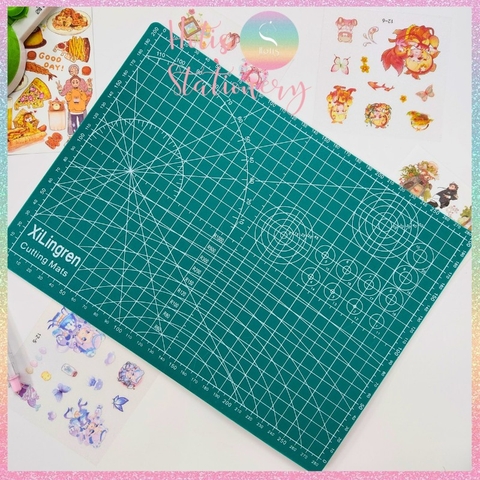 [HOTIS] Bảng lót cắt giấy cutting mat size A4 giúp bảo vệ mặt bàn và cắt chính xác hơn