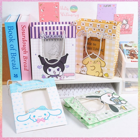 [HOTIS] Túi giấy đựng quà tặng hoạt hình Sanrio mặt kính trong suốt - 24x19x9cm