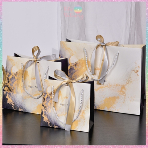 [HOTIS] 8 MẪU - Túi giấy đựng quà tặng vân gold gradient có quai xách và tặng kèm ruy băng thắc nơ đôi - 3 size