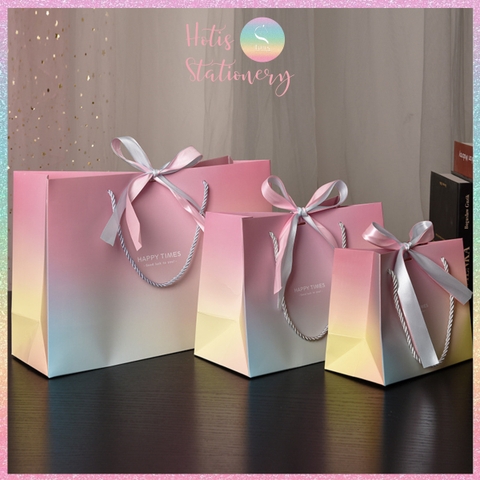 [HOTIS] 8 MẪU - Túi giấy đựng quà tặng vân gold gradient có quai xách và tặng kèm ruy băng thắc nơ đôi - 3 size