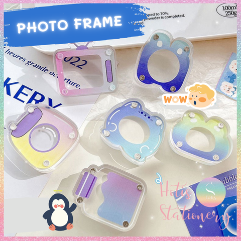 [HOTIS] Khung acrylic mini hoạt hình trong suốt khóa nam châm đựng ảnh thẻ để bàn
