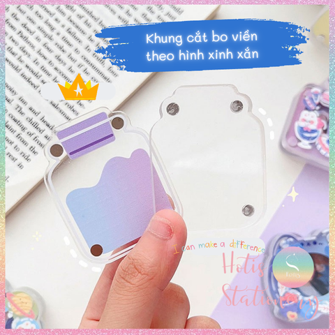 [HOTIS] Khung acrylic mini hoạt hình trong suốt khóa nam châm đựng ảnh thẻ để bàn