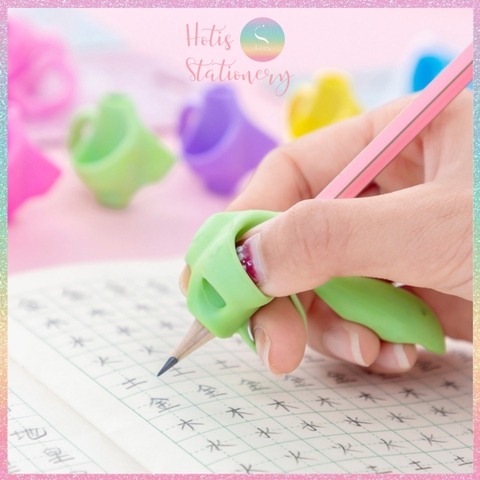 [HOTIS] Dụng cụ tập viết chữ đẹp cho bé, dụng cụ định vị cầm bút silicon