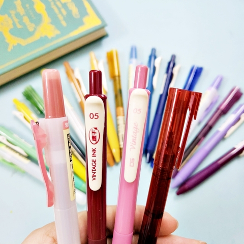 [HOTIS] Set 4 bút gel, bút nước và bút dạ quang cùng tông màu tặng kèm túi zip tiện lợi