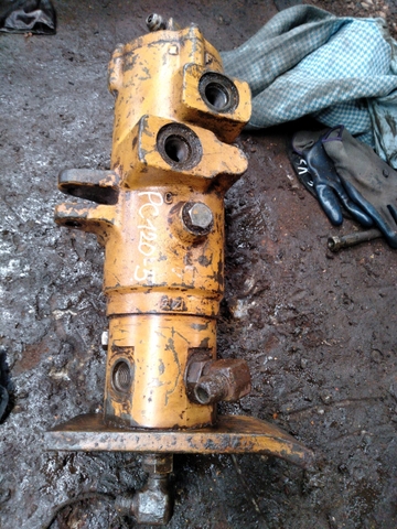 Trục Trung Tâm PC120-5