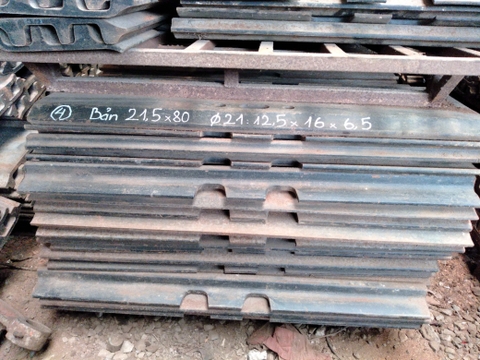 LÁ XÍCH MỚI PC200-5/6/7/DH200/DH220-5/EX220 BẢN LC