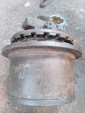 Di Chuyển Bánh Xích SK220-3