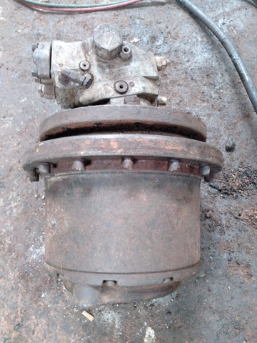 Di Chuyển Bánh Xích PC150-6