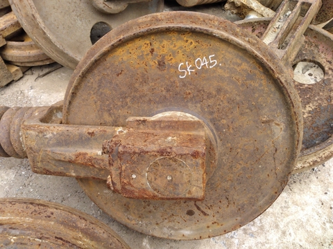Bánh Dẫn Hướng SK045