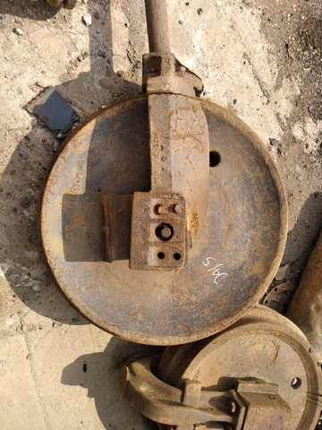 Bánh Dẫn Hướng D5