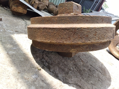 Bánh Dẫn Hướng EX200