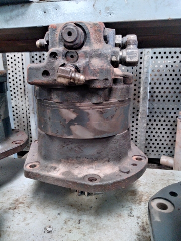 Ụ Quay Toa PC38