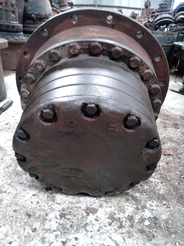 Di Chuyển Bánh Xích EX220-3