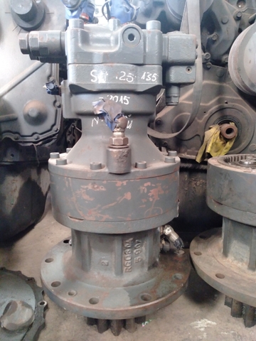 Ụ Quay Toa SH135