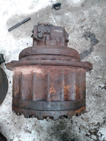 Di Chuyển Bánh Xích PC300-3