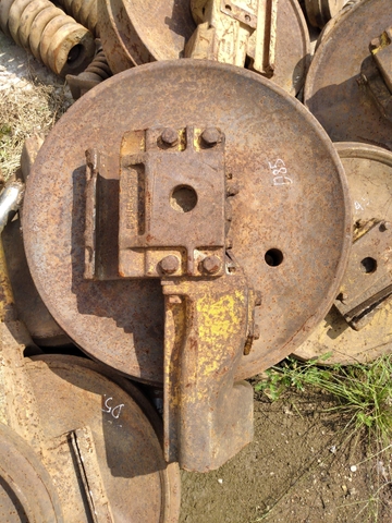 Bánh Dẫn Hướng D85