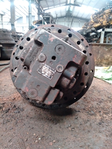 Di Chuyển Bánh Xích SH135U-2