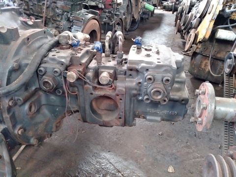 Bơm Tổng PC200-8