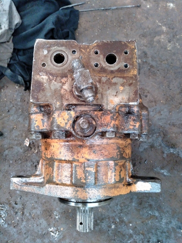 Motor Quay Toa PC200-3