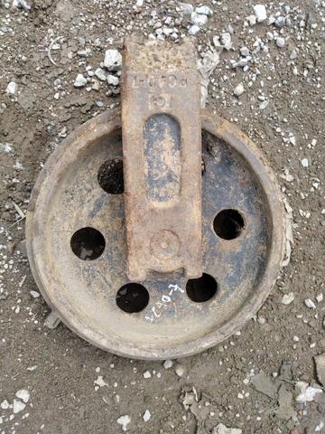 Bánh Dẫn Hướng PC40-7