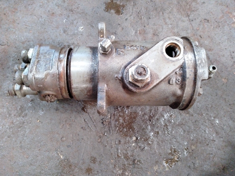 Trục Trung Tâm EX200