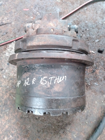 Di Chuyển Bánh Xích E213