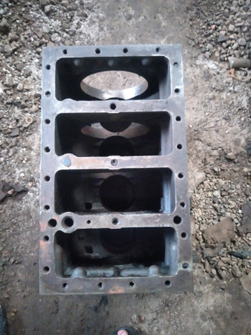 Lốc Động Cơ V2203