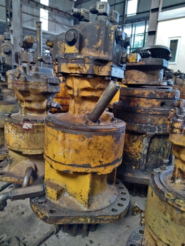 Ụ Quay Toa PW130-6