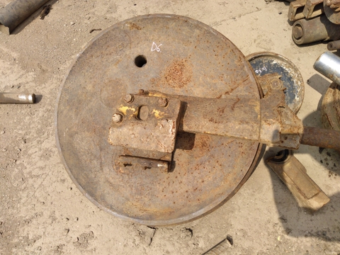 Bánh Dẫn Hướng D6