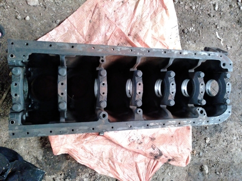 Lốc Động Cơ 6D15