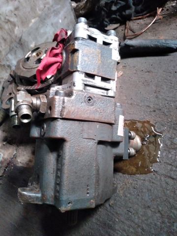 Bơm Tổng ZX30