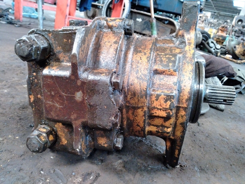 Motor Quay Toa PC200-3