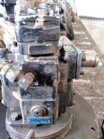 Bơm Tổng EX55