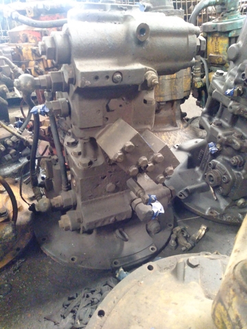 Bơm Tổng PC200-6E