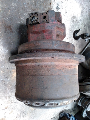 Di Chuyển Bánh Xích E330B