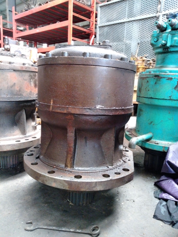 Ụ Quay Toa Doosan 300
