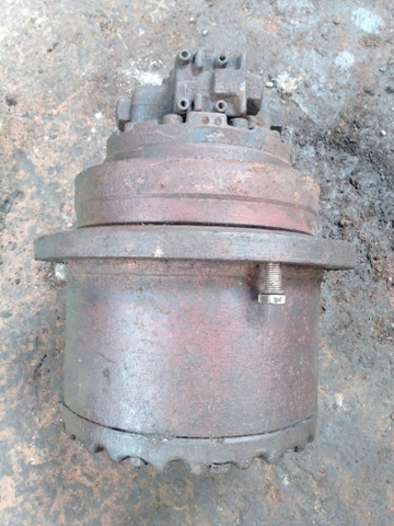 Di Chuyển Bánh Xích SK120-2