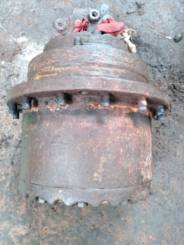 Di Chuyển Bánh Xích SK120-6