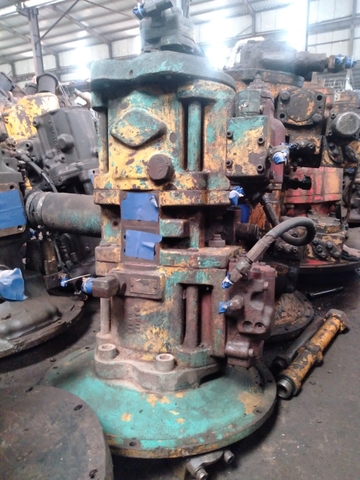 Bơm Tổng SK200-3