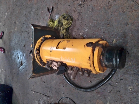 Trục Trung Tâm PW160-7