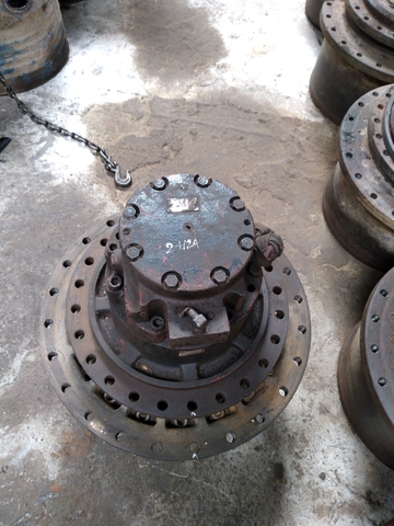 Di Chuyển Bánh Xích E450