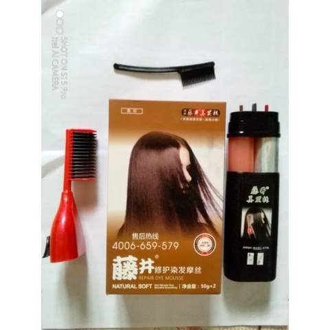 Lược nhuộm tóc đen Hàn Quốc được thiết kế với chất liệu chính làm từ carbon để mang đến cho bạn một trải nghiệm nhuộm tóc an toàn và hiệu quả. Hãy xem hình ảnh để khám phá thêm về sản phẩm này.
