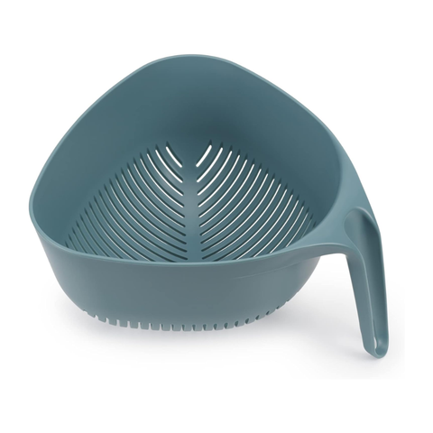 Rổ đựng đồ có tay cầm Joseph Joseph 10548 Duo Triangular Colander (Dark Opal) màu xanh