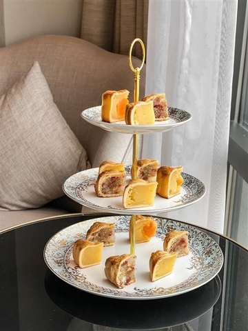 Đĩa 3 tầng xanh ngọc dây vàng